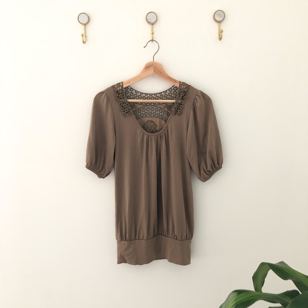ROBIN K tan floral top eyelet lace shirt small